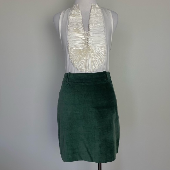 Zara hunter green velvet skirt - Picture 2 of 7